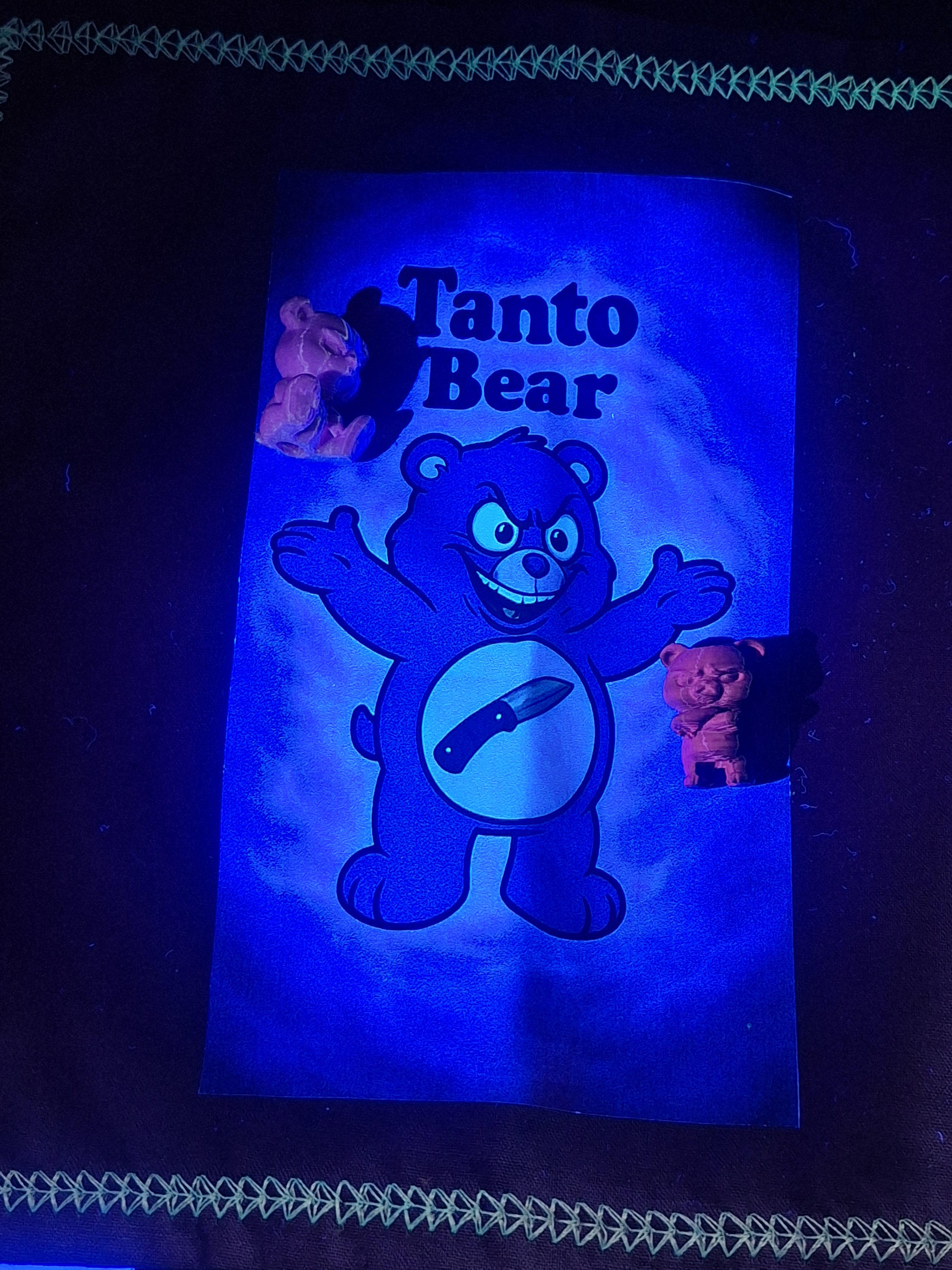 Hound Designs "Blade Bear" Glow Border EDC Hank with UV Beads