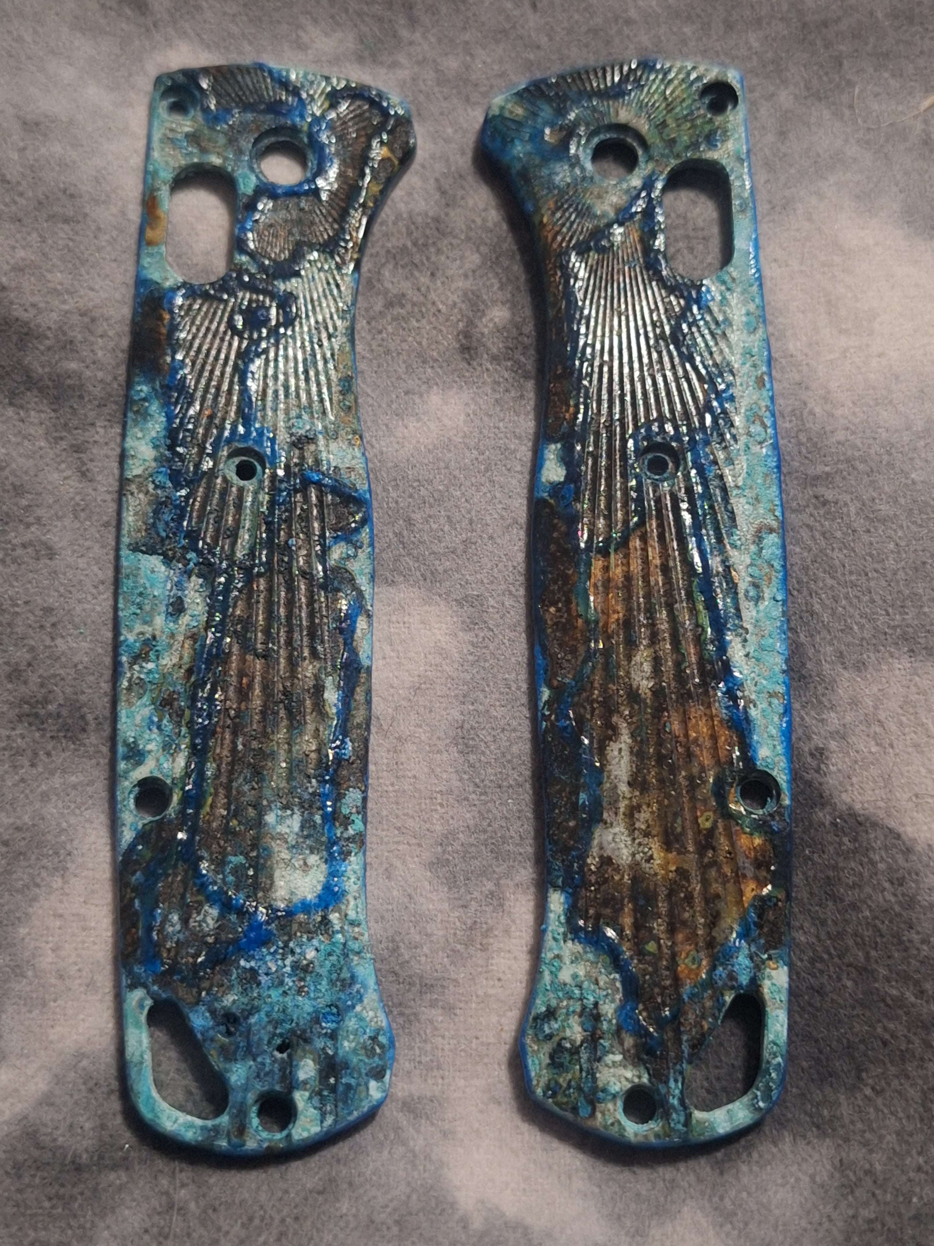 Hound Designs ☣️ Atomic Glow Shipwreck ☣️ After Market Benchmade Bugout 535 Brass Scales!