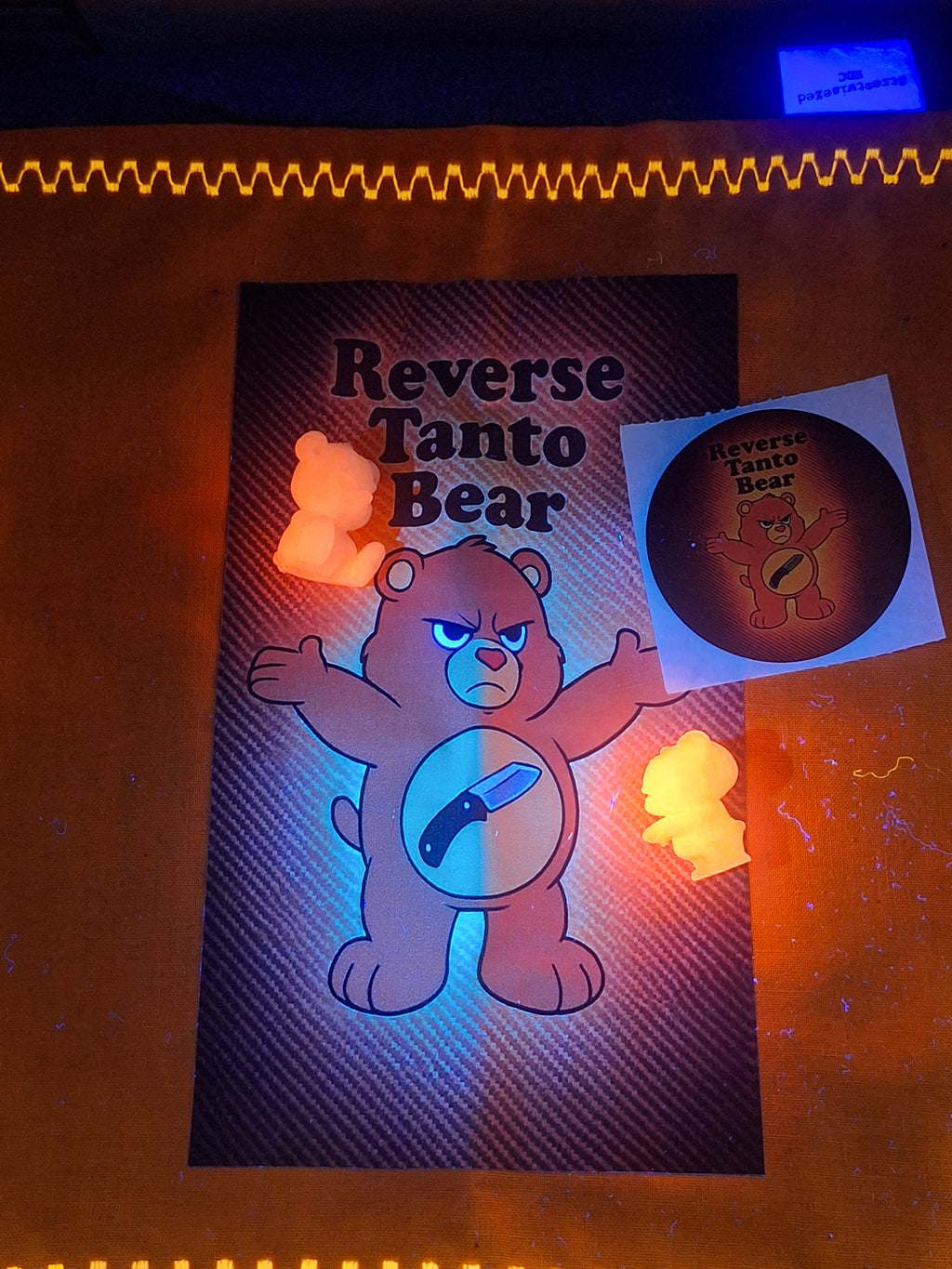 Hound Designs "Blade Bear" Glow Border EDC Hank with UV Beads