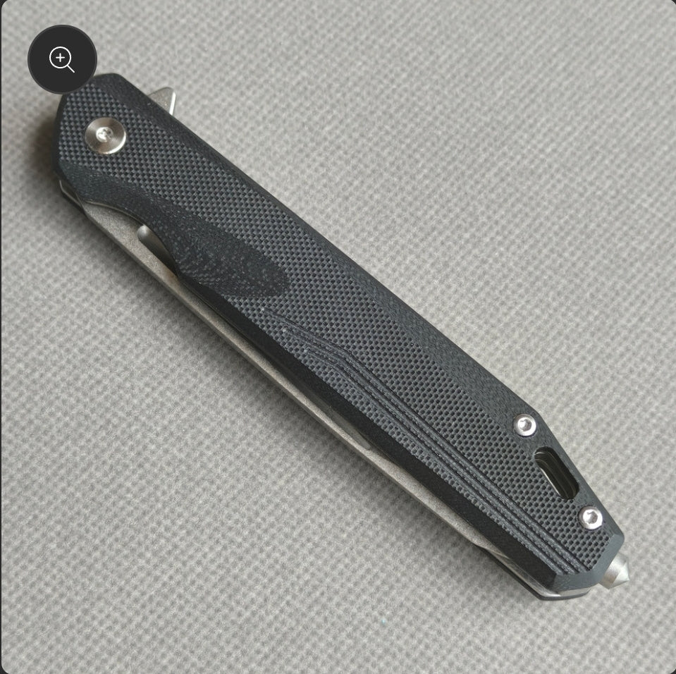 VORIXN Flipper Knife 2Cr13 & Carbon Fiber Handle (3.8" D2 Blade) KM002