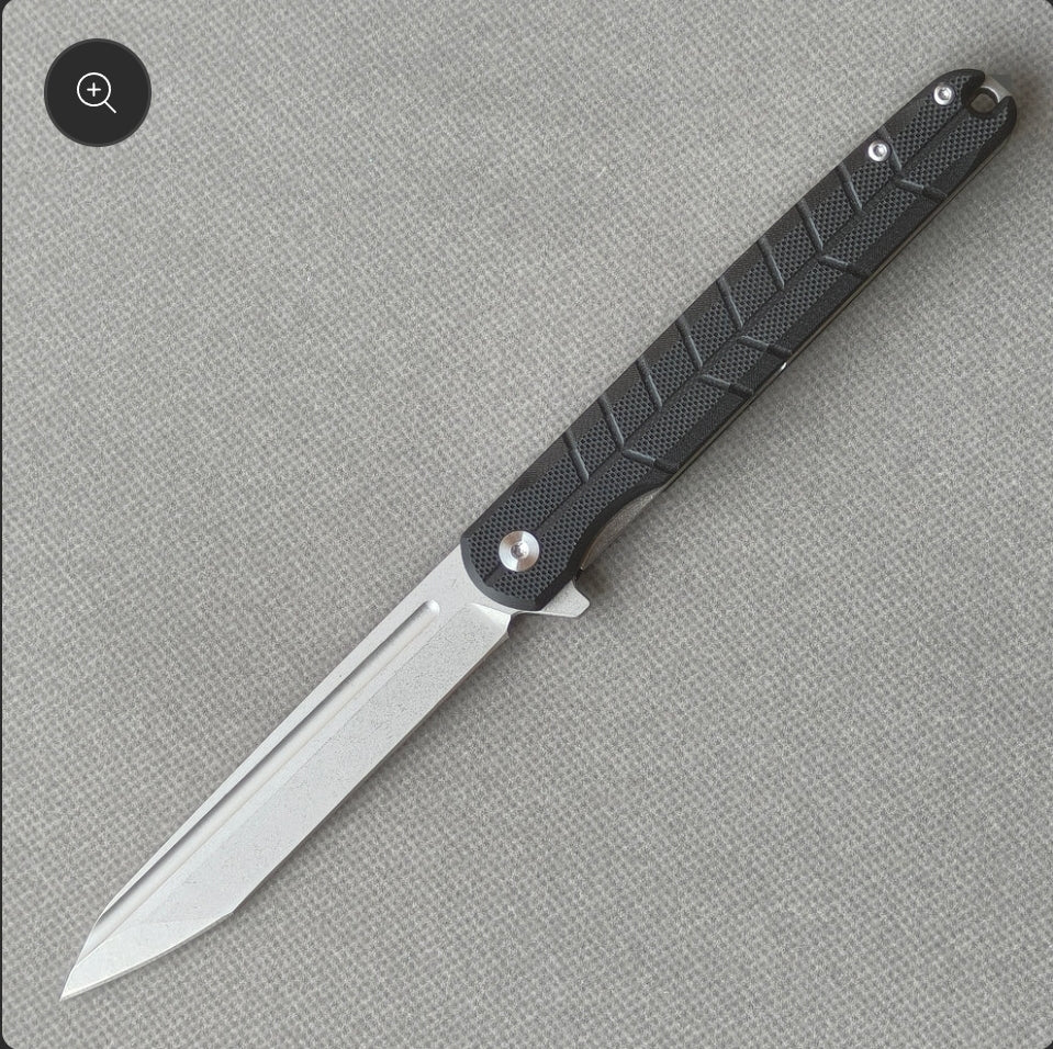 VORIXN Flipper Knife 2Cr13 & Carbon Fiber Handle (4.7" D2 Blade) KM001